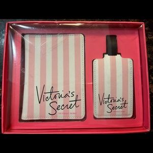 Victoria Secret passport holder with match luggage tag